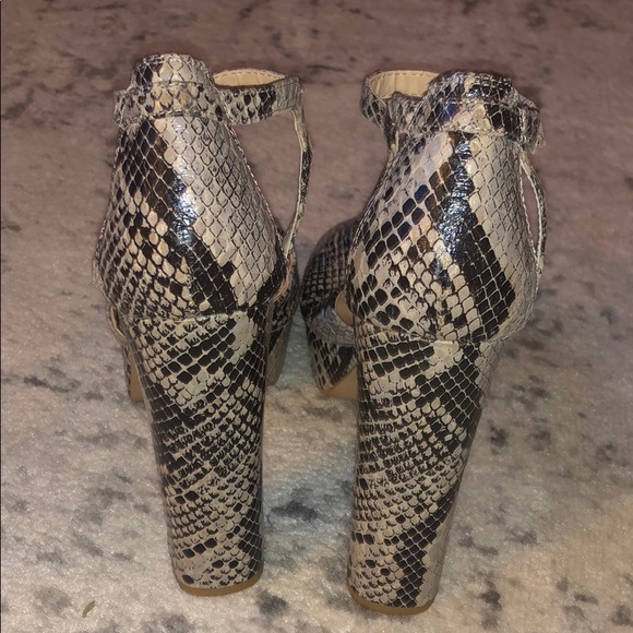 Topshop- Snake Skin Open-toe Pumps- Size 40 - Picture 4 of 7